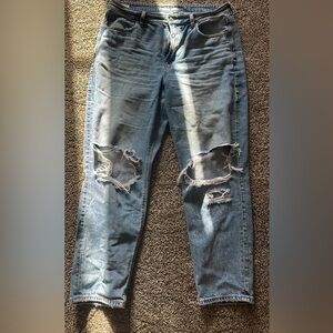 Woman’s American eagle jeans